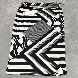 Vero Moda Black and White Geometric Pencil Skirt